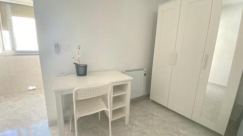 Photo 5 of Flat to share in Calle de María Antonia, 3, Moscardó, Madrid