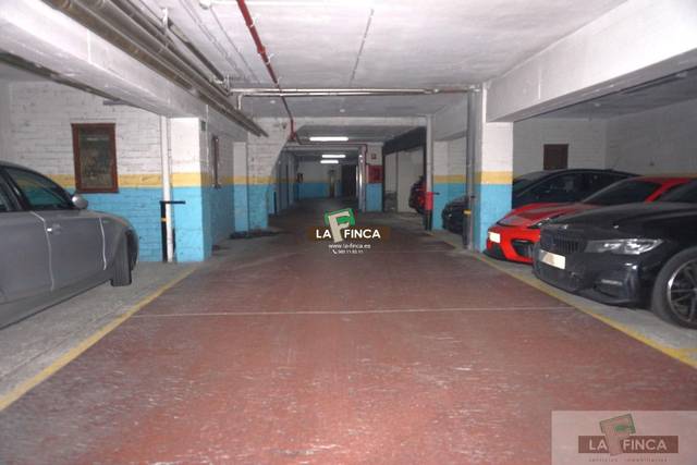 Garaje en Venta en Auditorio - Seminario - Parque de Invierno