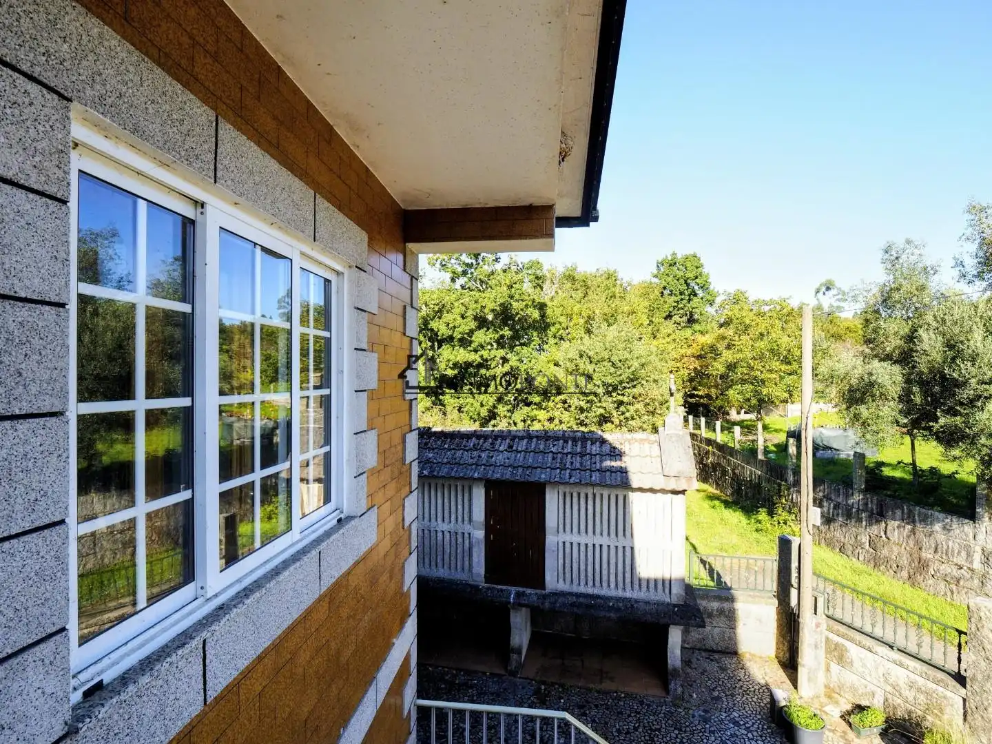 Vista exterior de Casa o xalet en venda en Moraña amb Jardí privat