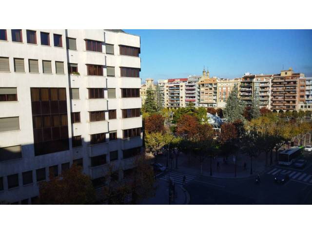 Oficina en Alquiler en Calle Vara de Rey en Gran Via