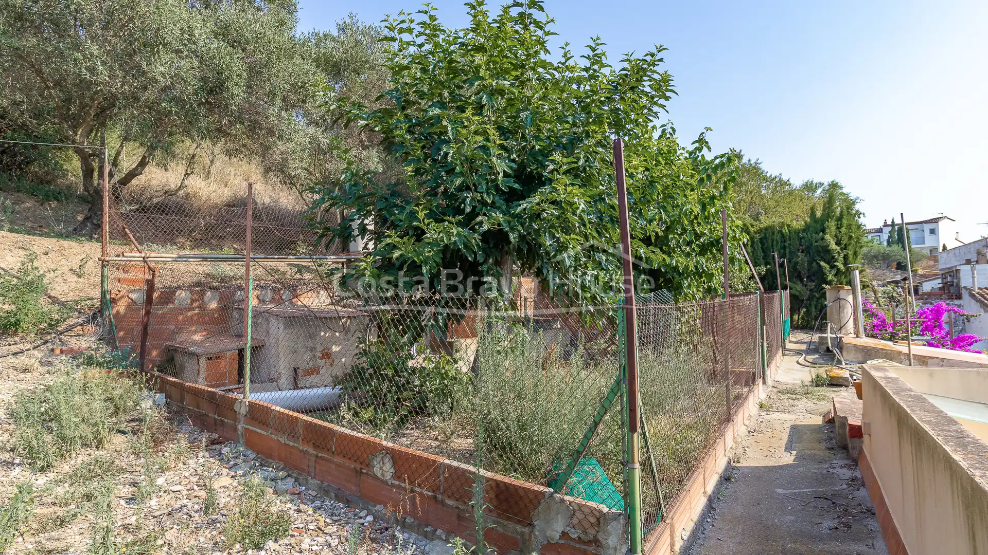 Country homes for sale in Begur  with Air Conditioner, Heating and Private garden