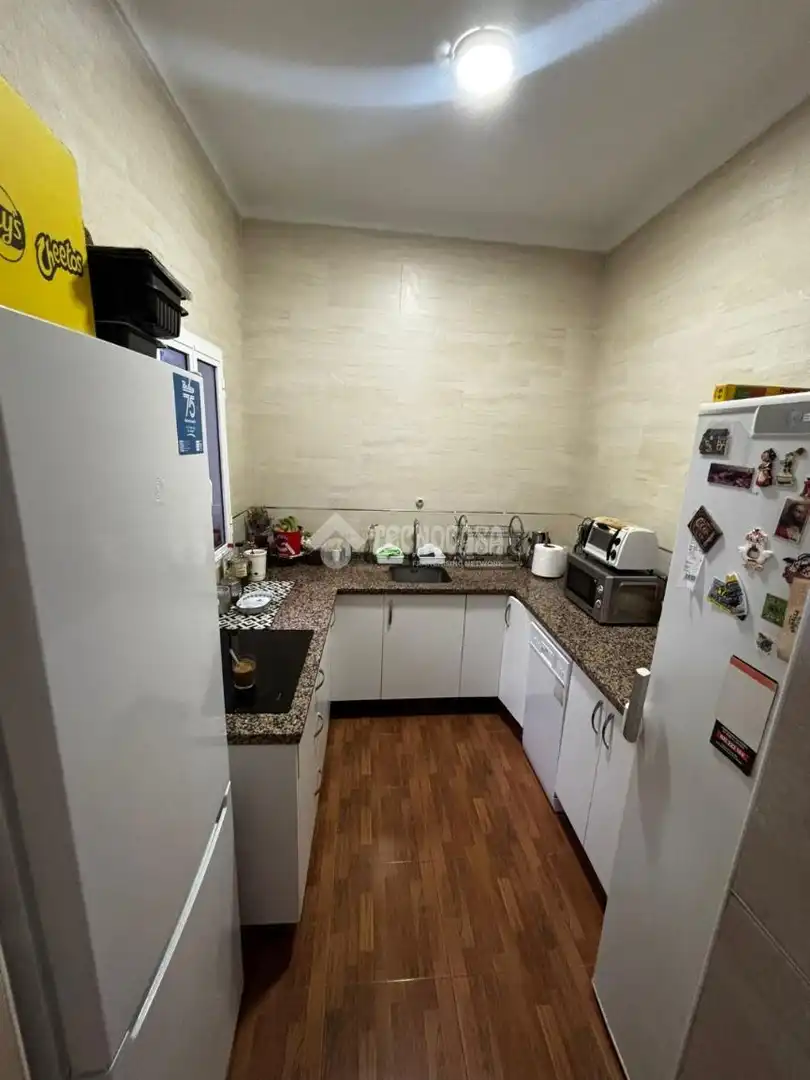 Casa aparellada amb terrassa en venda a Los Palacios y Villafranca, imagen 18