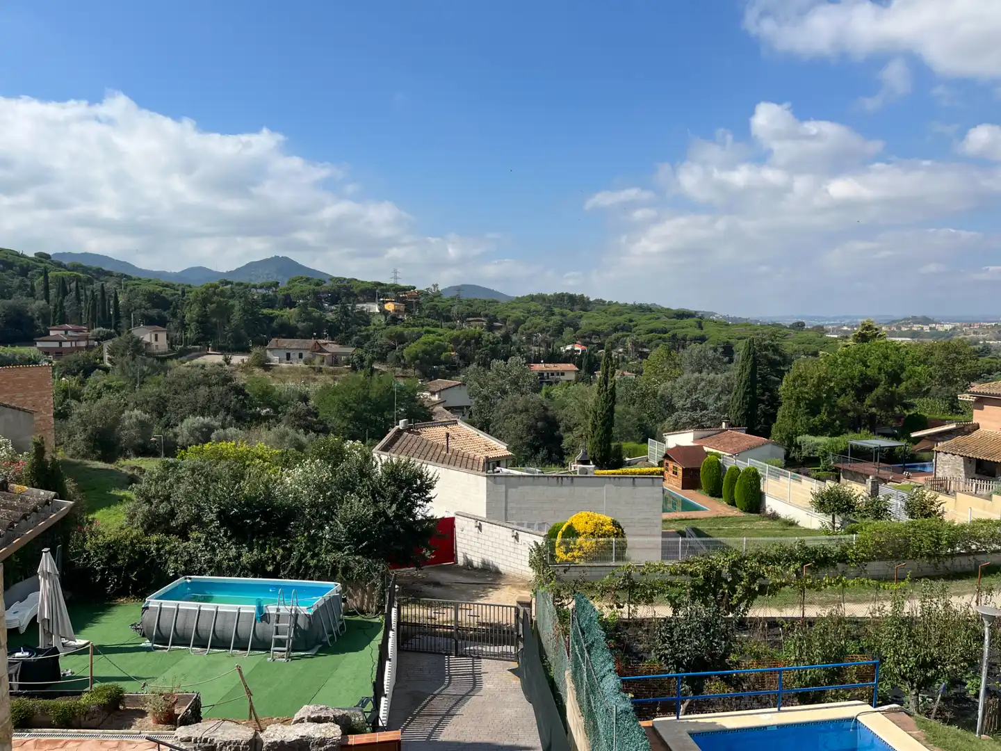 Vista exterior de Casa o xalet en venda en Vilanova del Vallès amb Aire condicionat, Calefacció i Jardí privat