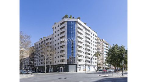 Foto 3 de Piso en venta en Avenida Reina Victoria Eugenia, 2, Alameda, Cartagena