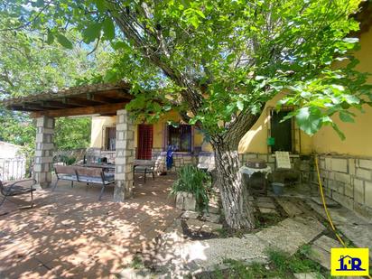 Jardí de Casa o xalet en venda en Cuenca Capital amb Calefacció i Traster