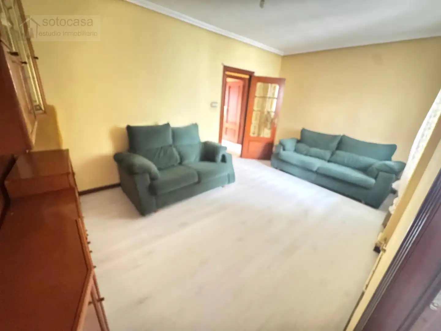 Sala d'estar de Pis en venda en Valladolid amb Calefacció, Terrassa i Moblat