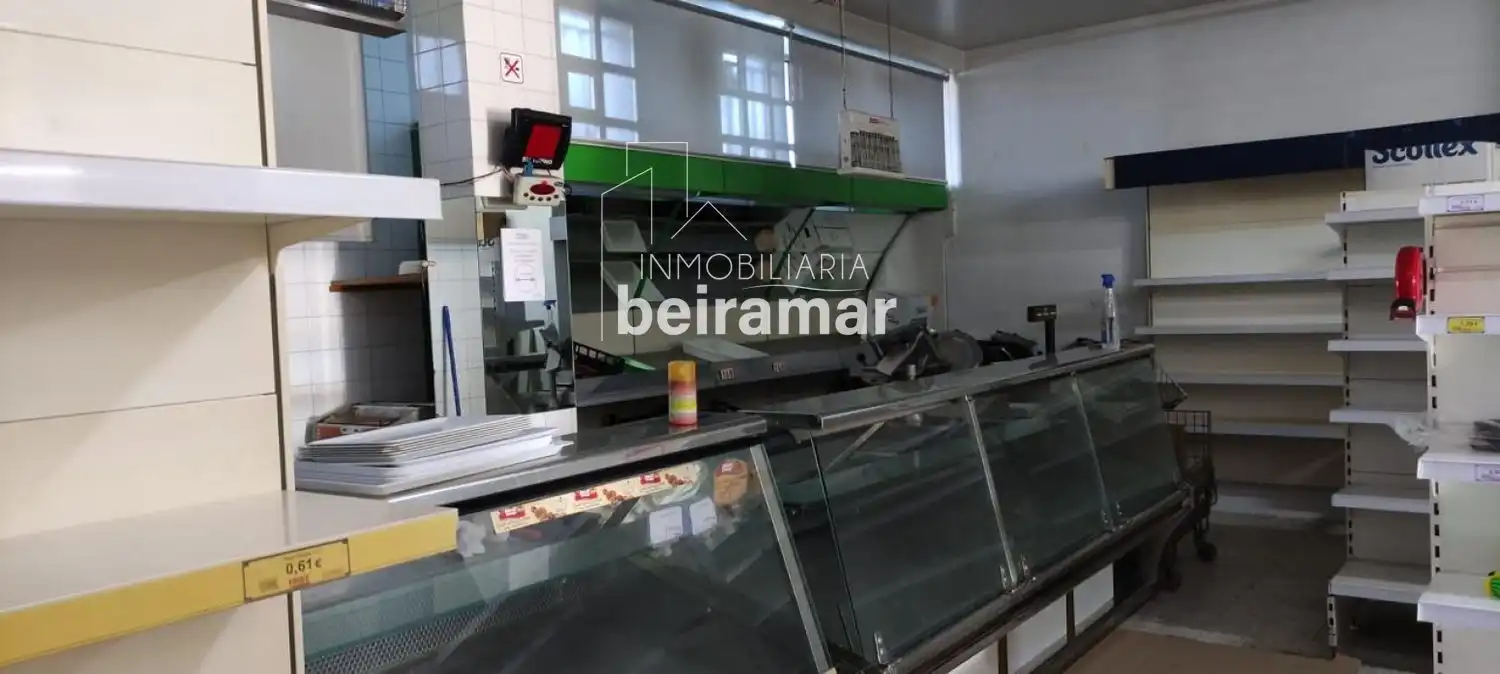 Commercial properties for rent in Ribeira
