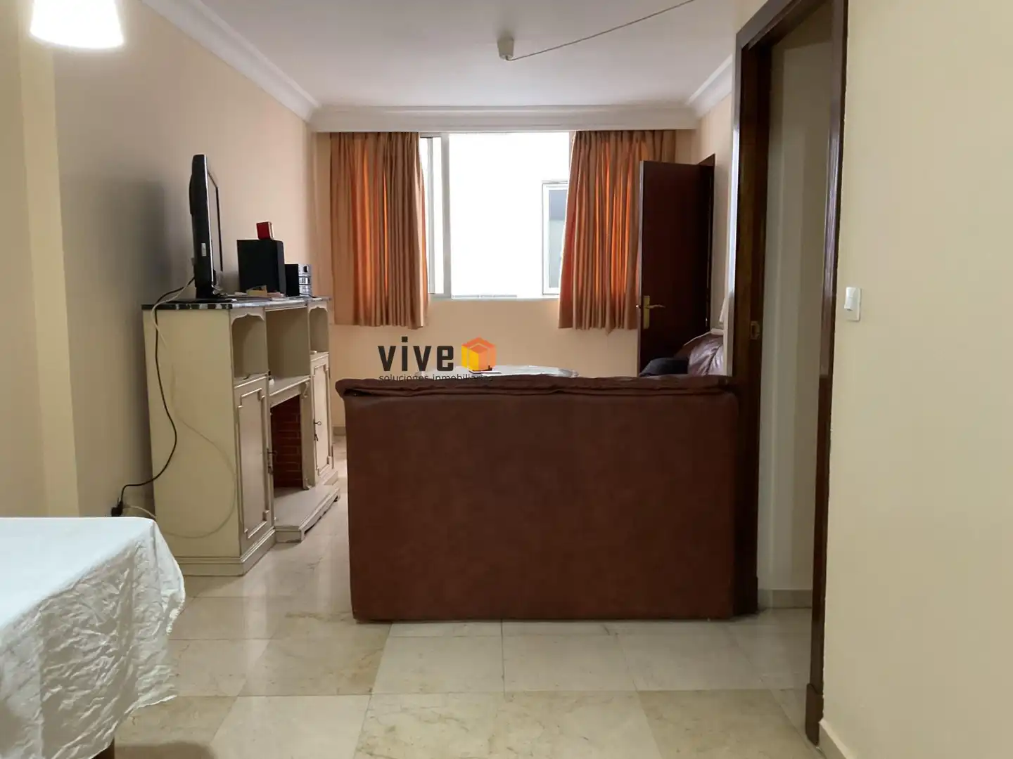 Living room of Flat for sale in Sevilla  with Air Conditioner, Heating and Terrace
