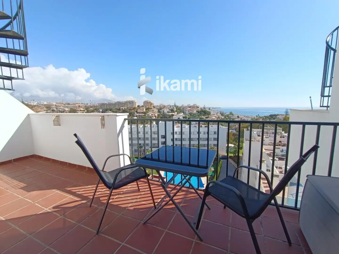 Vista exterior de Àtic en venda en Mijas amb Terrassa, Traster i Piscina