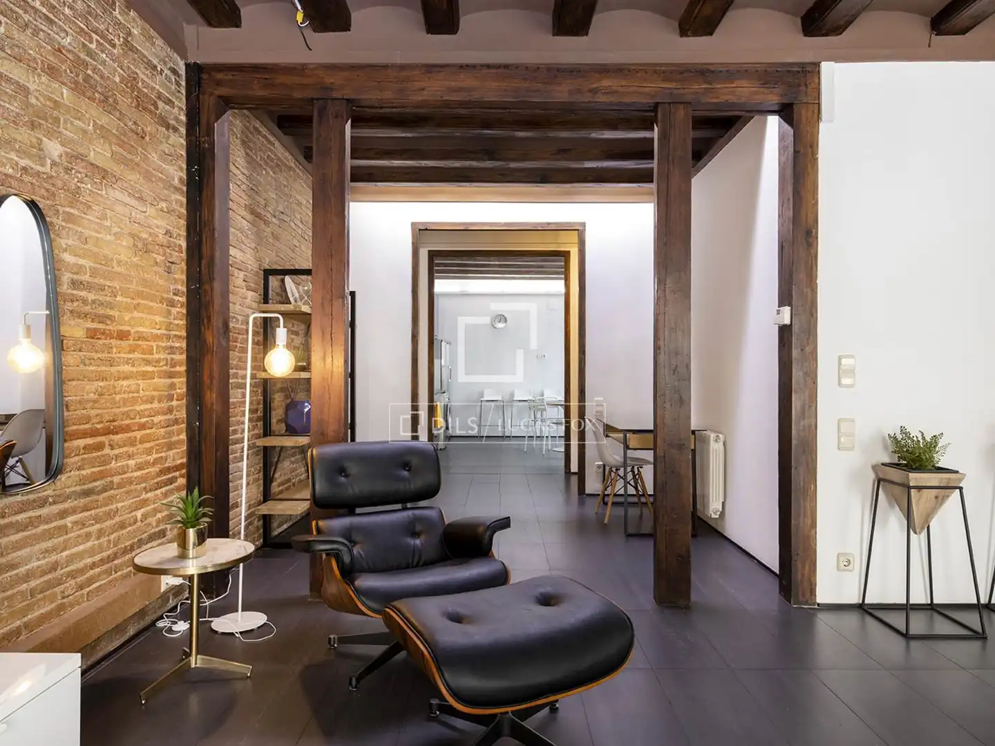 Sala d'estar de Pis en venda en Barcelona amb Aire condicionat i Balcó