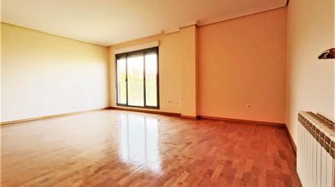 Foto 3 de Piso de alquiler en Plazuela Jose Luis Fernandez Pirfano, 1, Maria Auxiliadora - Barriada de Llera, Badajoz Capital