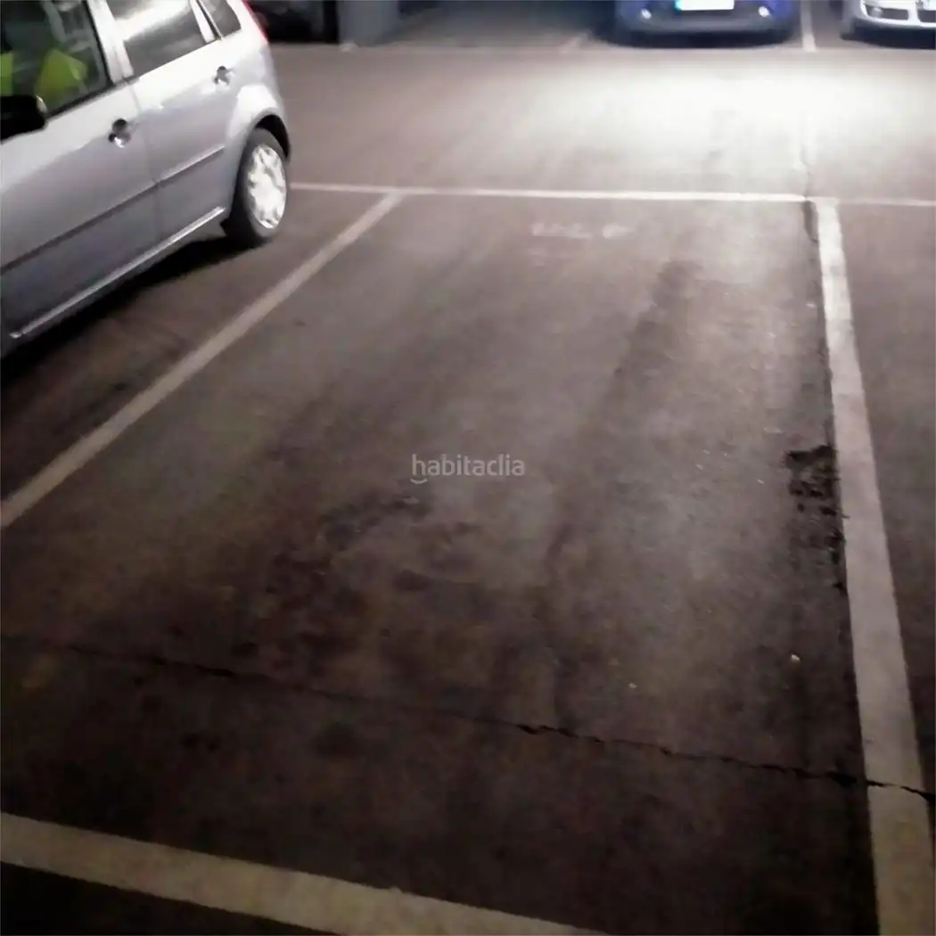 Einzelparkplatz zum Verkauf in Calle de Arroyo de Fontarrón 3
