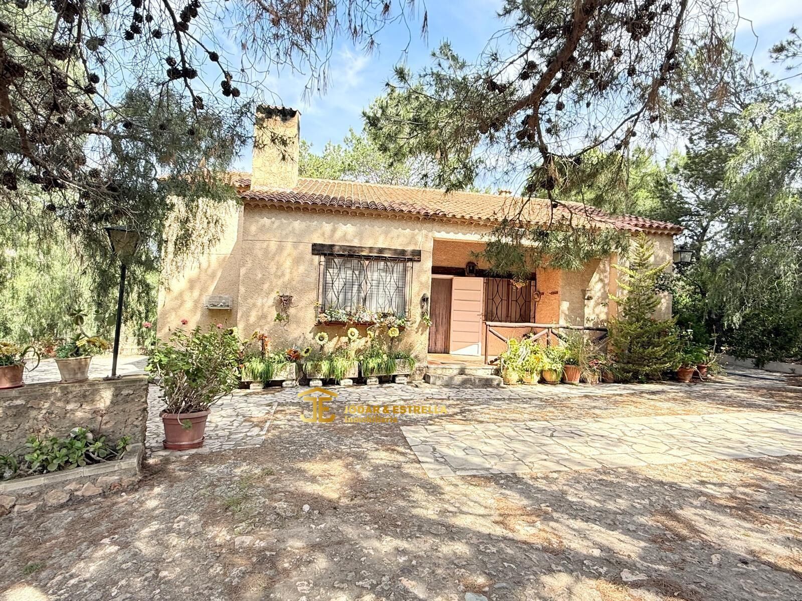 Vista exterior de Casa o xalet en venda en Lorca amb Calefacció, Terrassa i Traster
