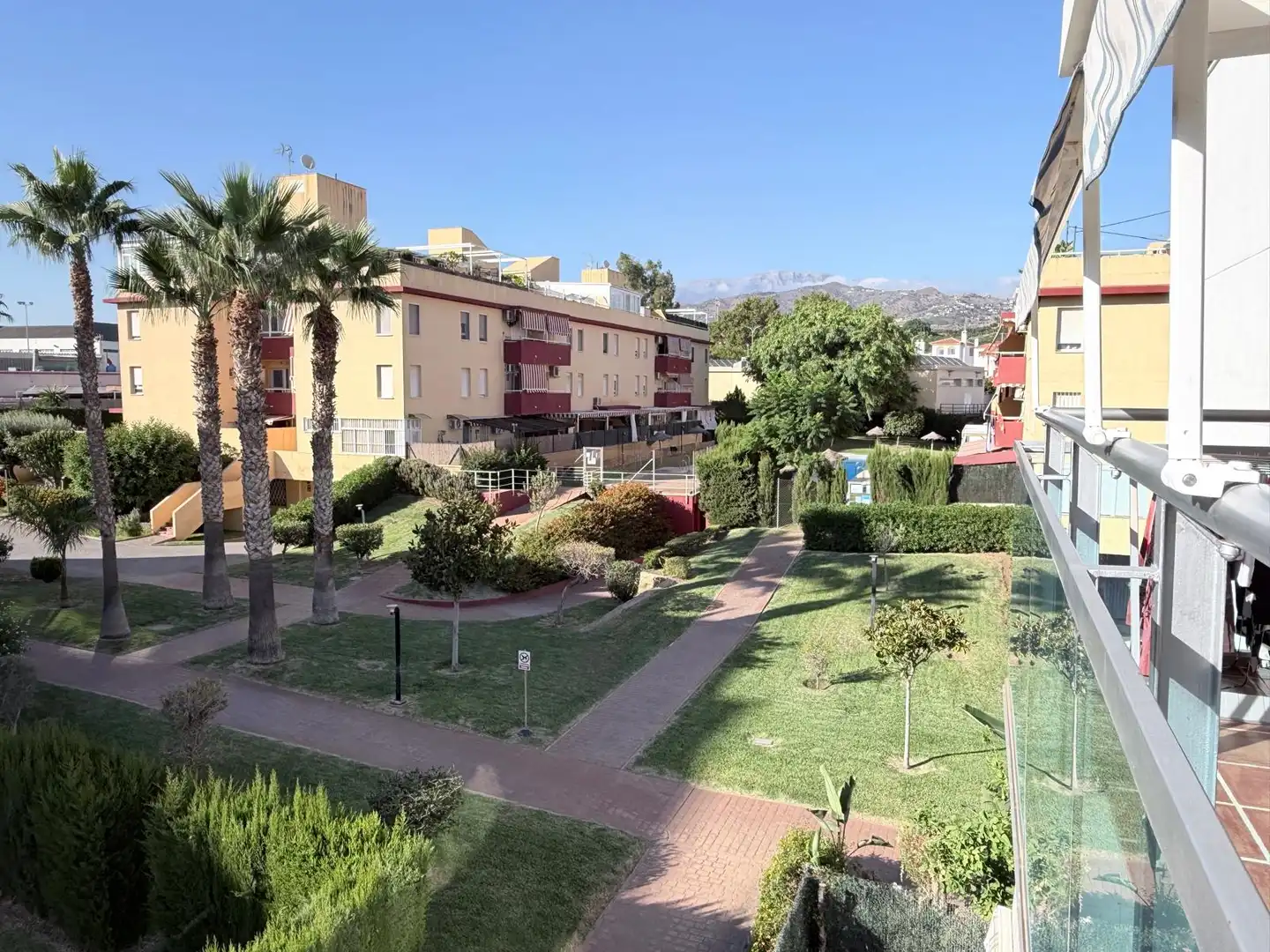 Vista exterior de Pis en venda en Vélez-Málaga amb Terrassa, Traster i Piscina comunitària