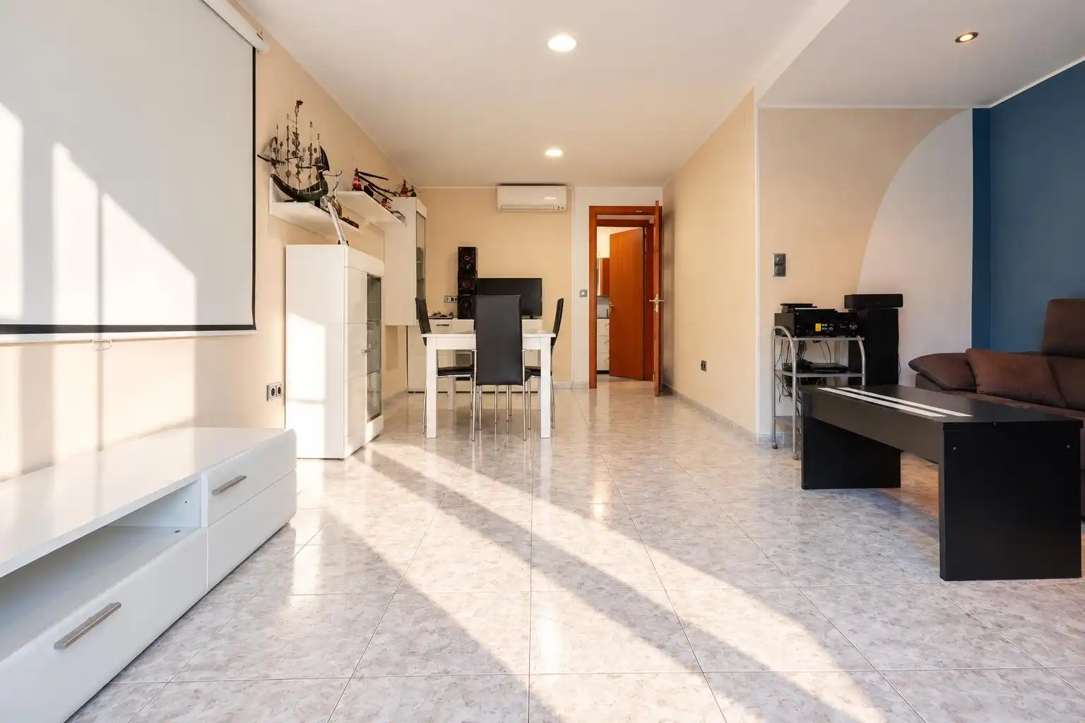 Sala de estar de Casa adosada en venta en Centre