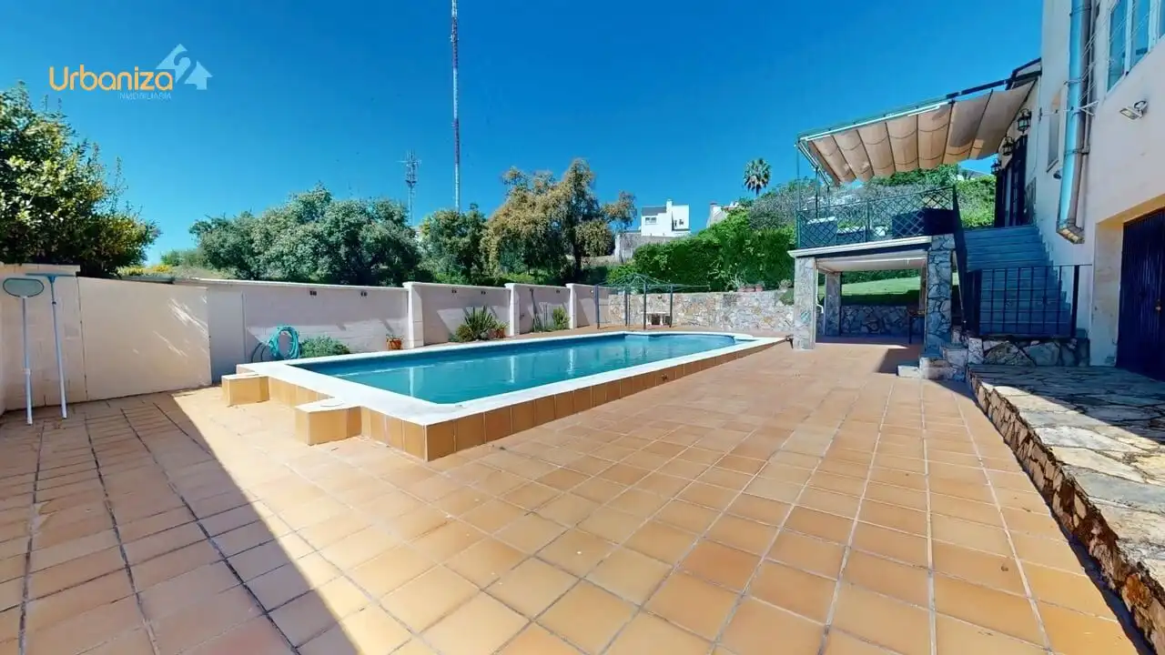 Piscina de Casa o chalet en venta en Badajoz con Aire acondicionado, Jardín privado y Terraza