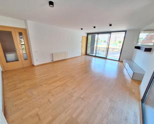 Living room of Flat to rent in Igualada  with Air Conditioner and Balcony