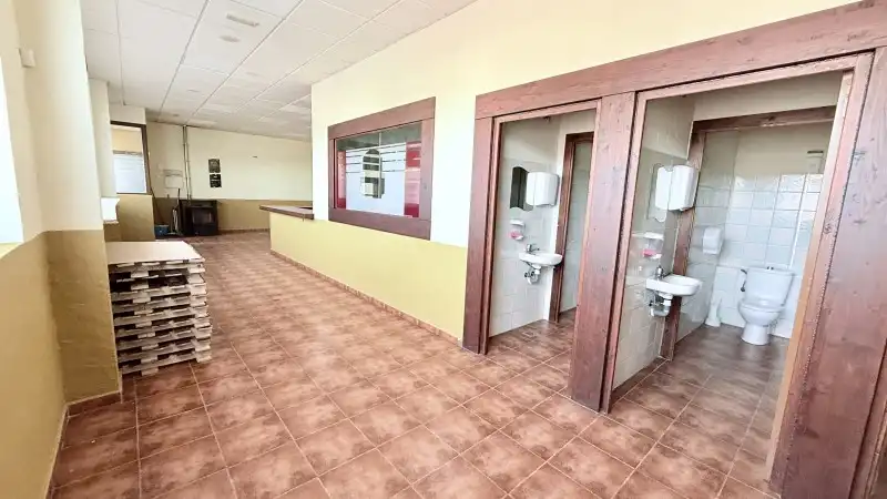 Local en venta en Ituero y Lama con Calefacción