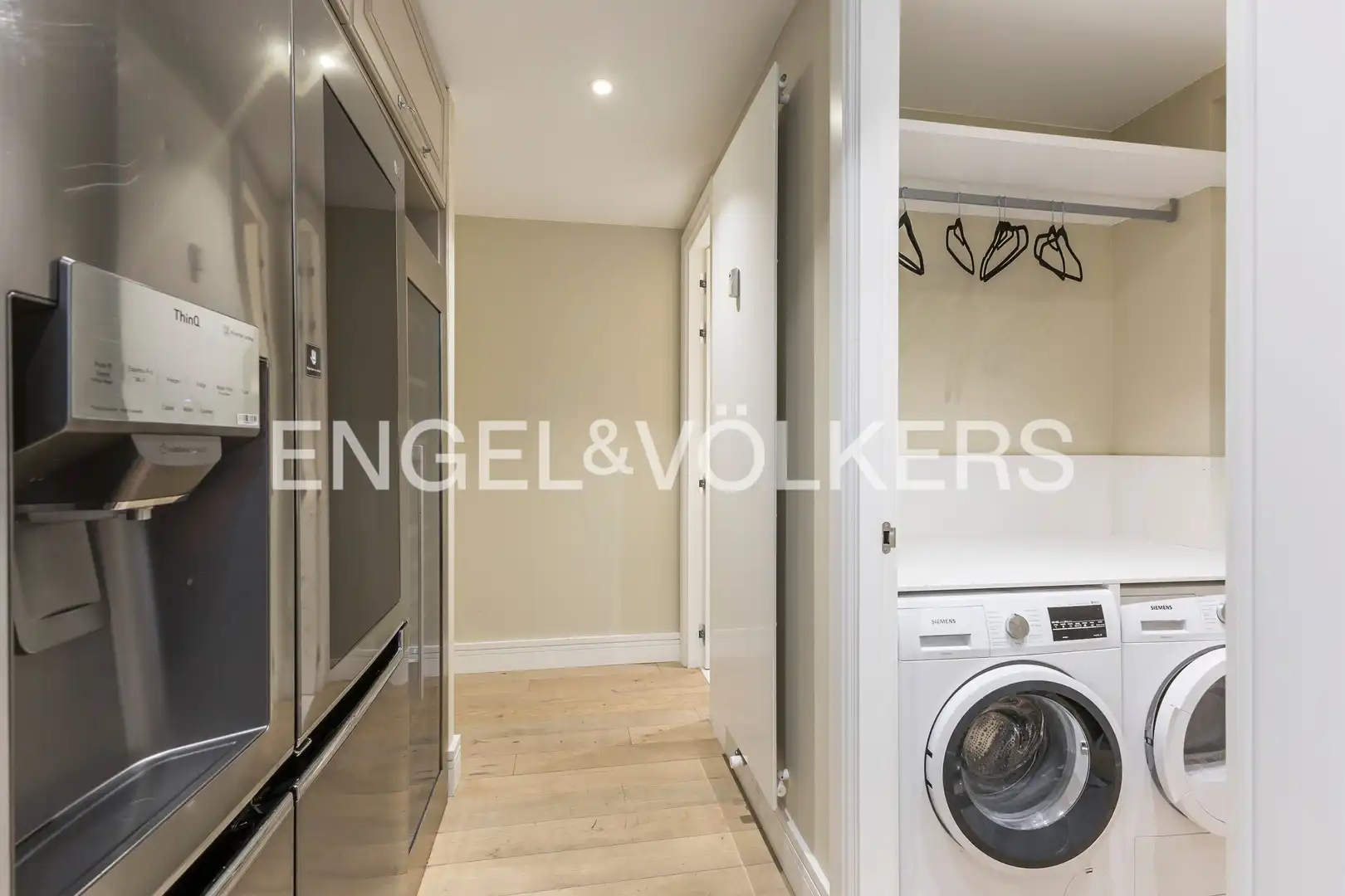 Flat with terrace to rent in Diego de León, imagen 21