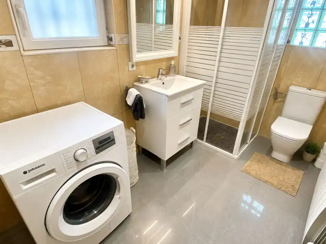 Bathroom of Flat for sale in Roses  with Air Conditioner