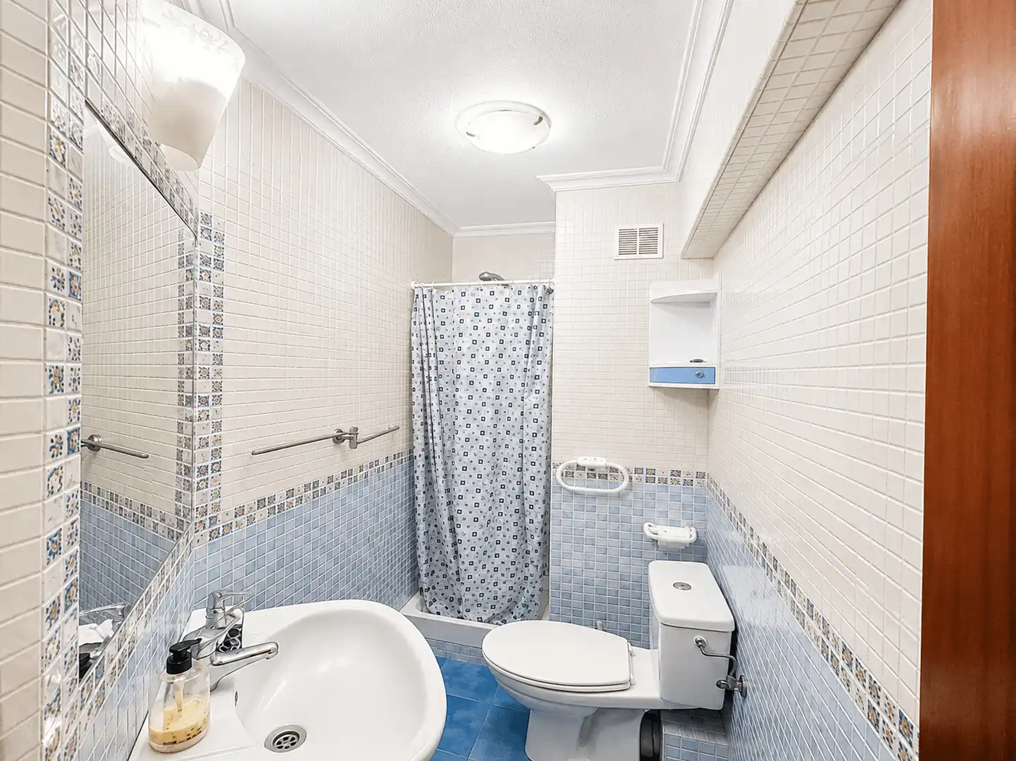 Flat for rent in Calle Isla de Cuba, Cuatro Caminos