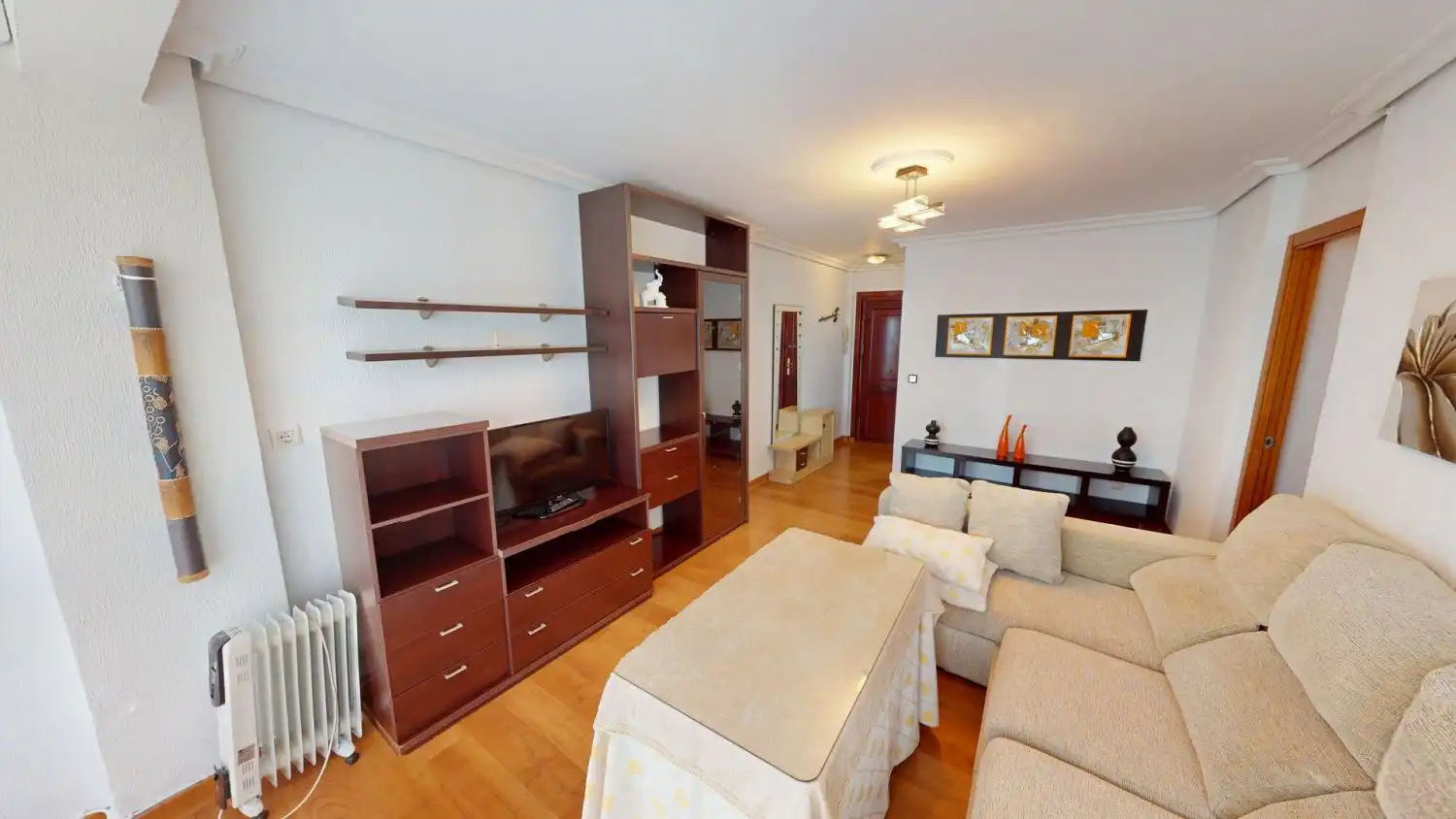 Wohnzimmer von Wohnung zur Miete in Sevilla mit Klimaanlage und Heizung