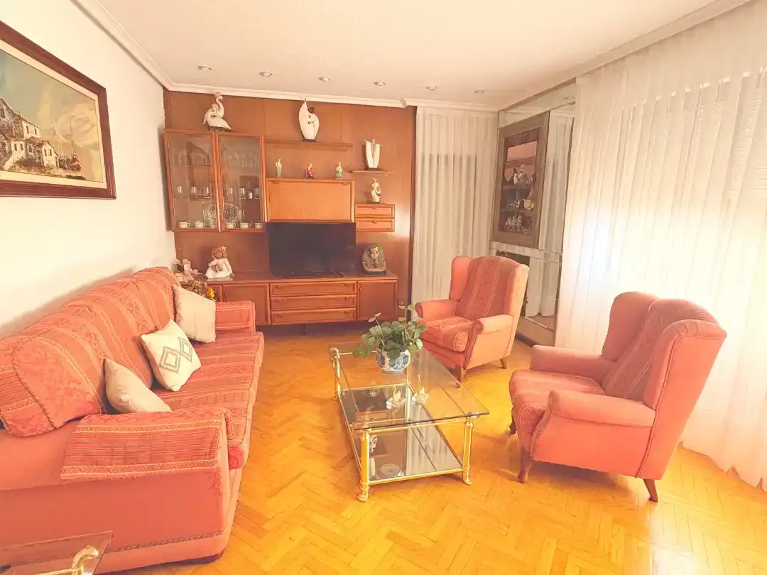 Sala de estar de Piso en venta en  Madrid Capital con Aire acondicionado