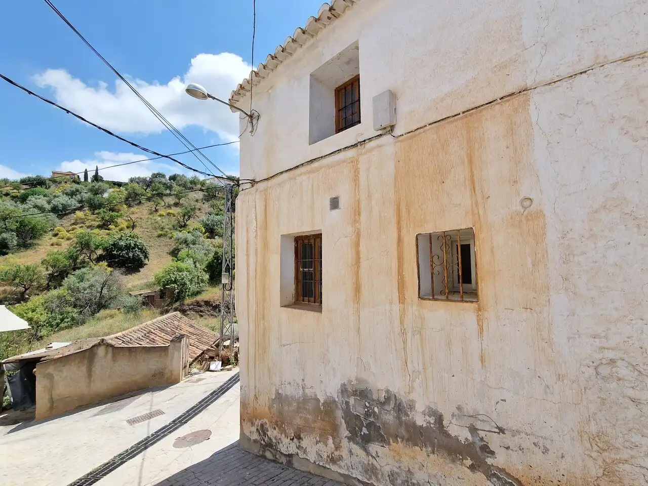 Außenansicht von Country house zum Verkauf in Viñuela