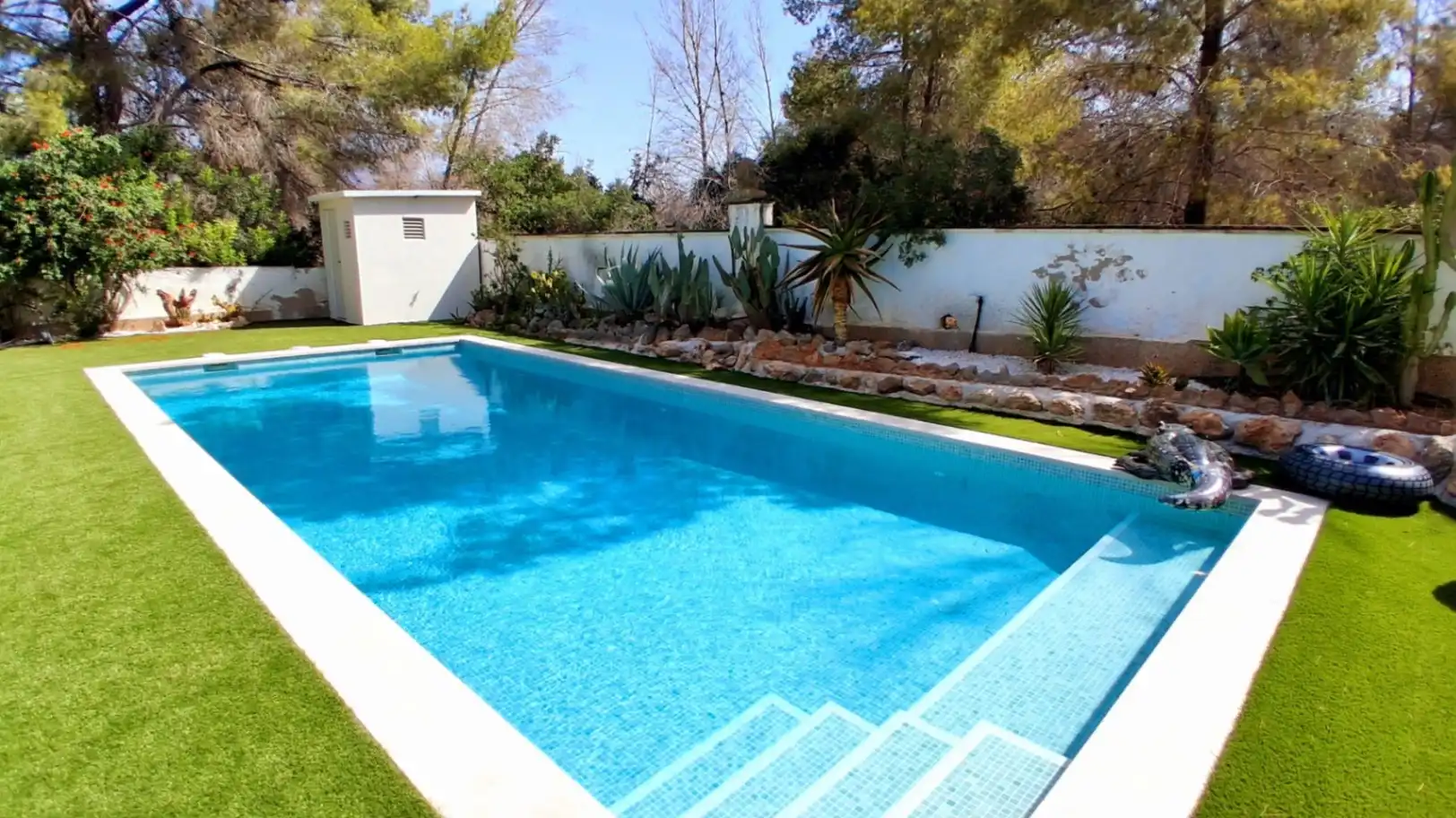 Swimming pool of Houses for sale in L'Alfàs del Pi  with Air Conditioner, Heating and Private garden