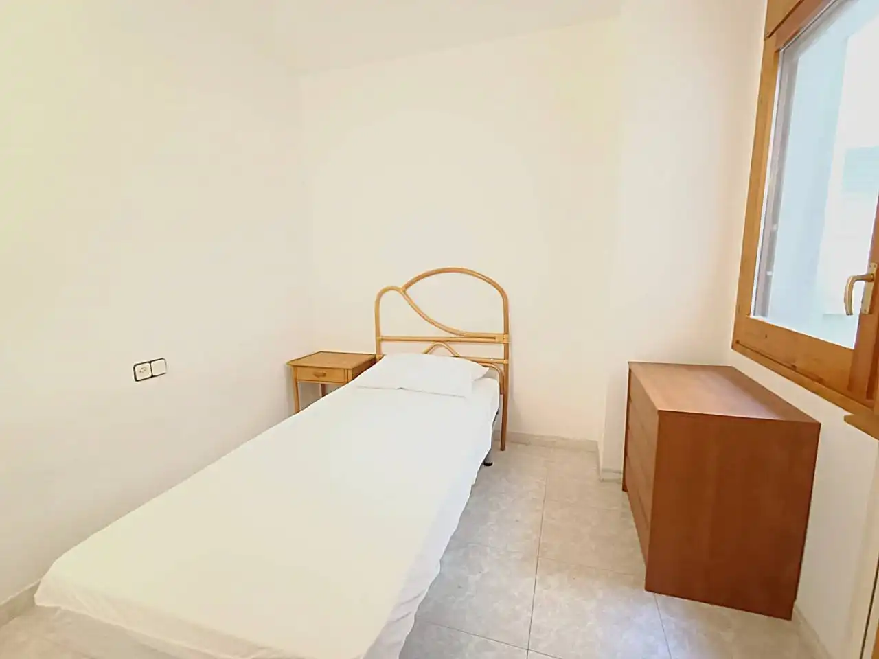 Habitación de Piso de alquiler en Vic con Calefacción, Terraza y Trastero