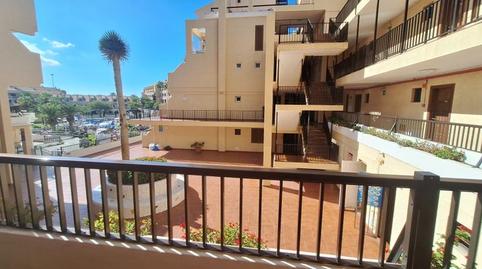 Foto 2 de Piso en venta en Calle Arenales, Los Cristianos, Arona