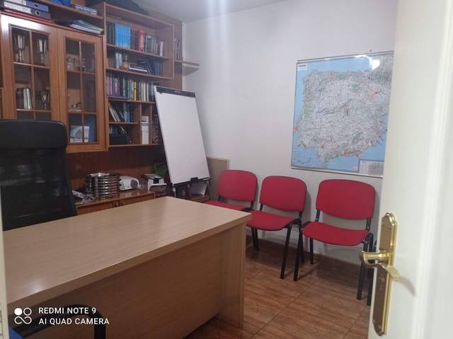 Local comercial en Venta en Calle del Lago San Martín, 106A en Portazgo