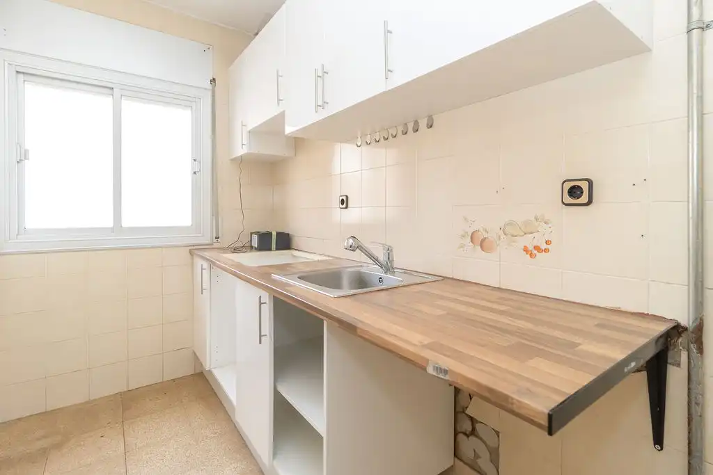 Piso en venta en Carrer d'Ivars d'Urgell, Torre-romeu, Spain, Torre-romeu