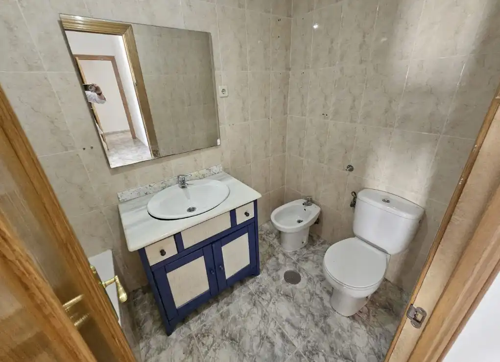 Baño de Piso en venta en Torres de la Alameda con Calefacción y Trastero