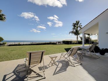 Casa amb piscina en venda a San Luis de Sabinillas