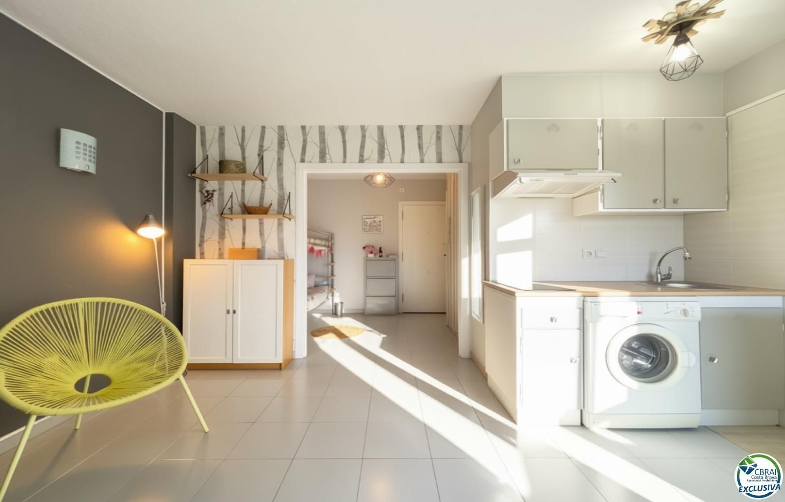 Cuina de Estudi en venda en L'Estartit amb Terrassa, Piscina i Moblat