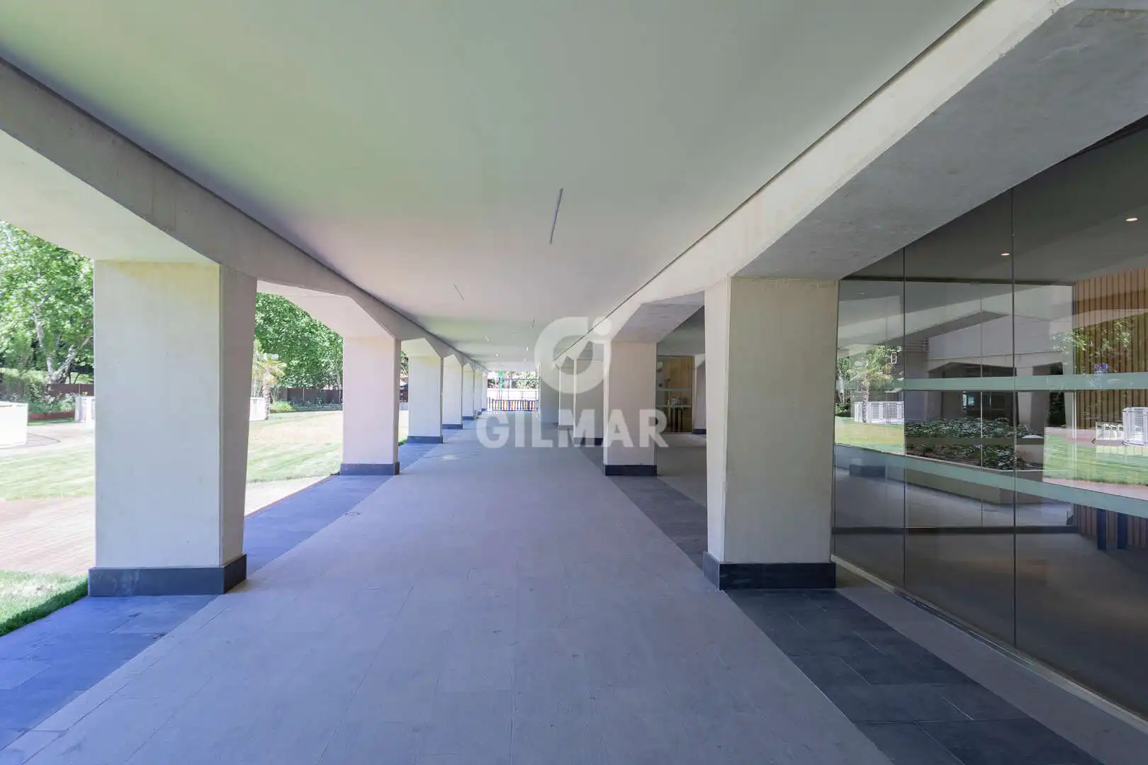 Piso en venta en Madrid con Calefacción, Jardín privado y Piscina