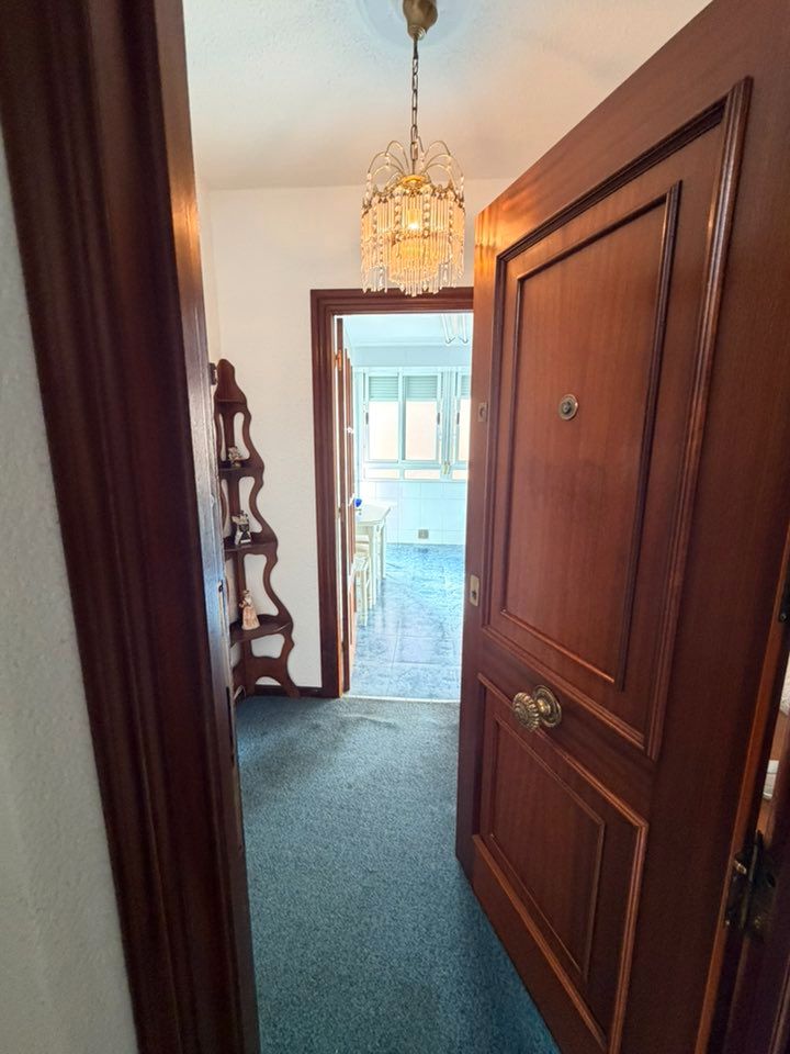 Piso en venta en Torrelavega  con Parquet, Amueblado y Horno