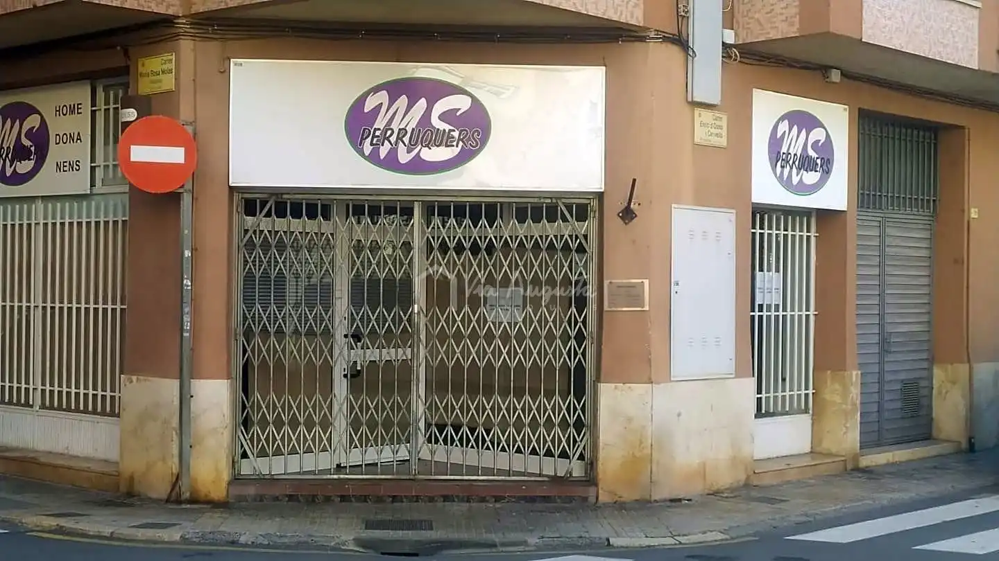 Local comercial en venta en Sta Maria Rosa Molas