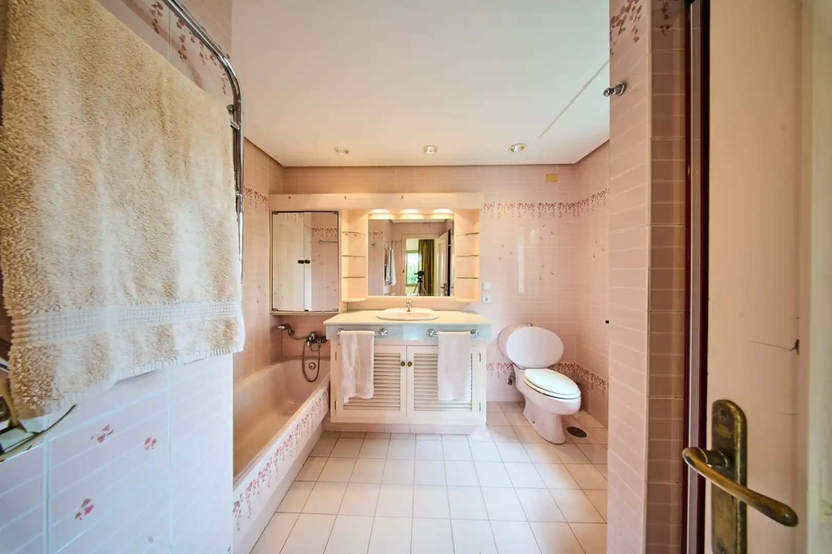 Baño de Casa o chalet en venta en Marbella con Aire acondicionado, Calefacción y Jardín privado