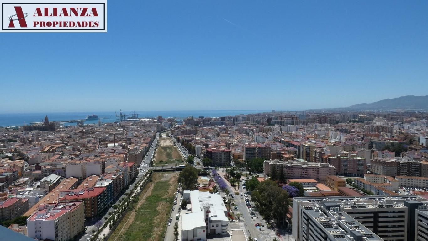 Exterior view of Flat to rent in Málaga Capital  with Air Conditioner, Terrace and Storage room
