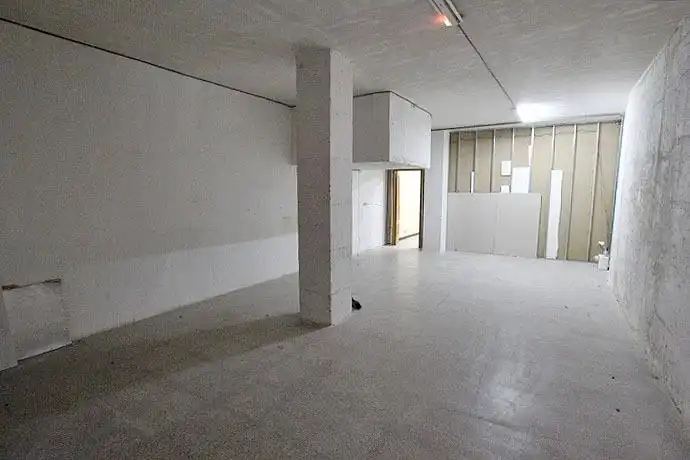 Local comercial en venta en Pueblo