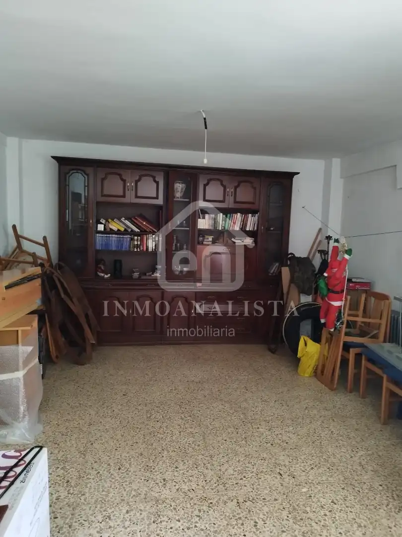 Living room of Houses for sale in Requena  with Air Conditioner, Terrace and Storage room