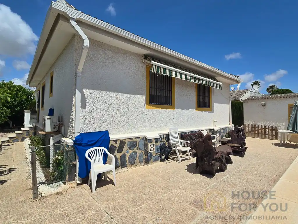 Vista exterior de Casa o chalet en venta en Los Alcázares