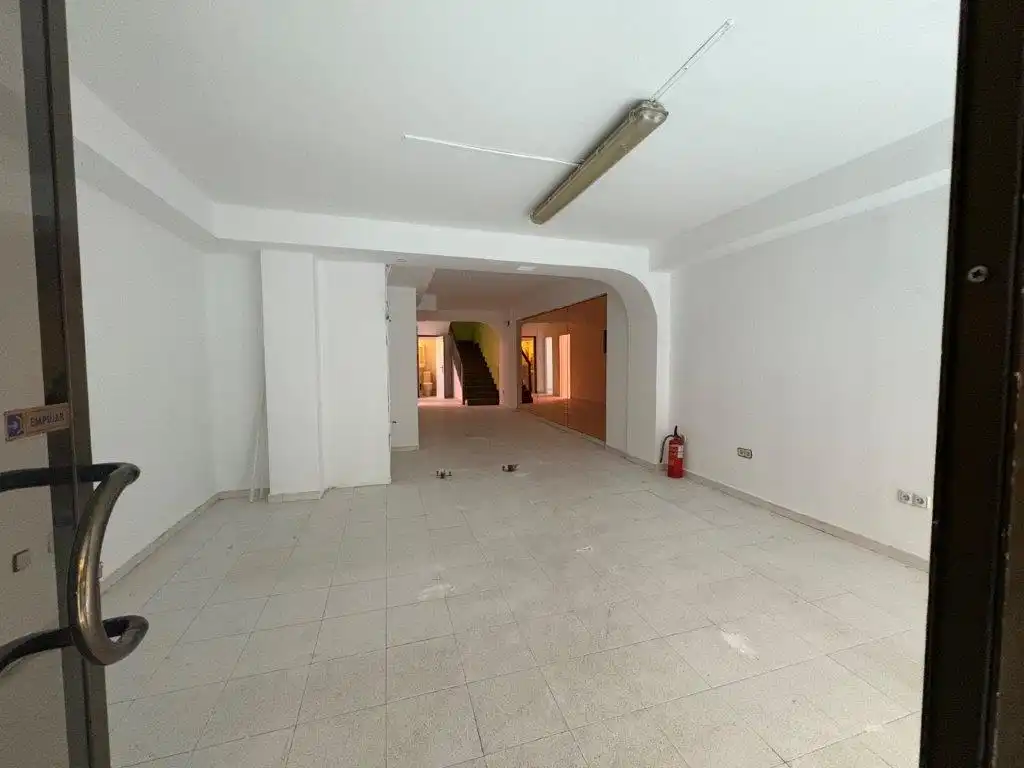 Locale commerciale in vendita a Carrer Maragall, imagen 4