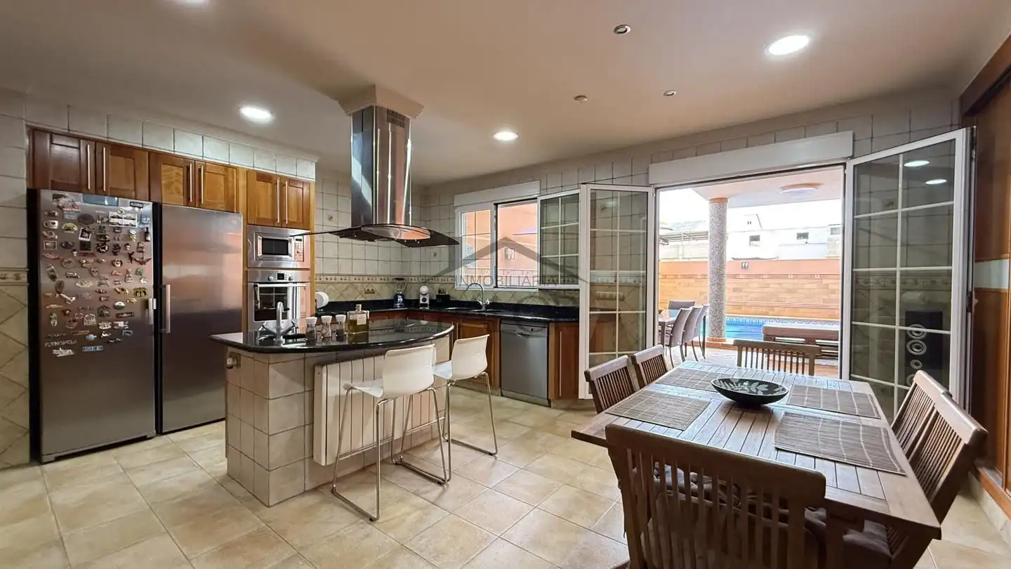 Cocina de Casa adosada en venta en Carcaixent con Aire acondicionado, Calefacción y Terraza