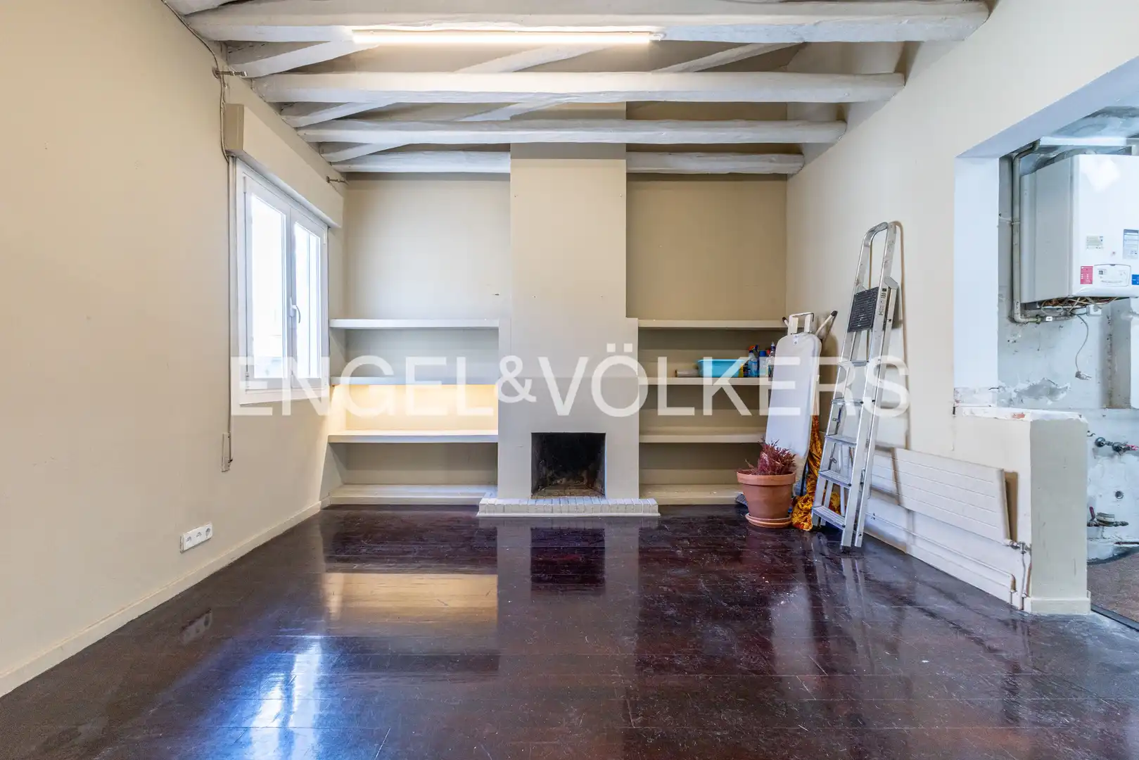 Attic for sale in Madrid  with Air Conditioner and Heating
