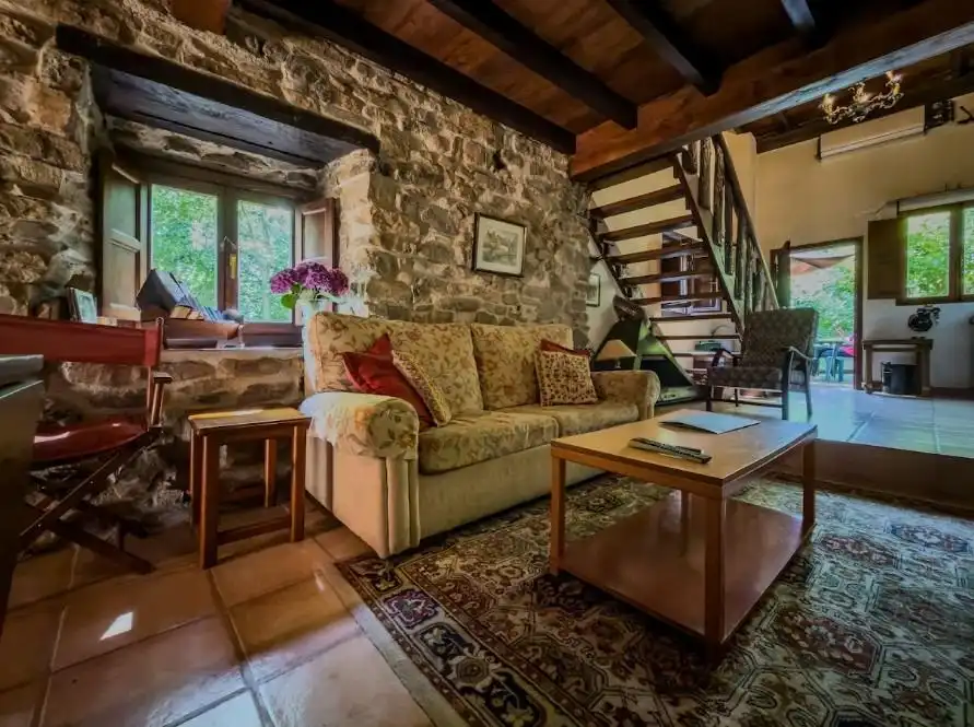 Sala de estar de Casa o chalet en venta en Pesaguero con Calefacción, Terraza y Amueblado