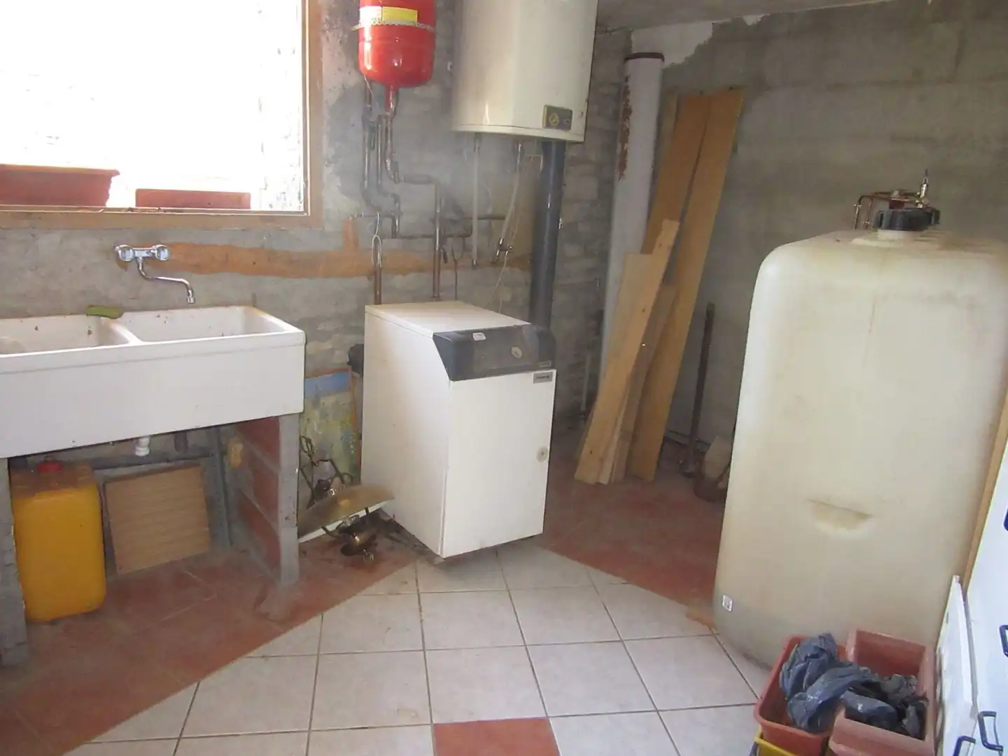 Cuina de Casa o xalet en venda en Canal de Berdún amb Jardí privat i Traster