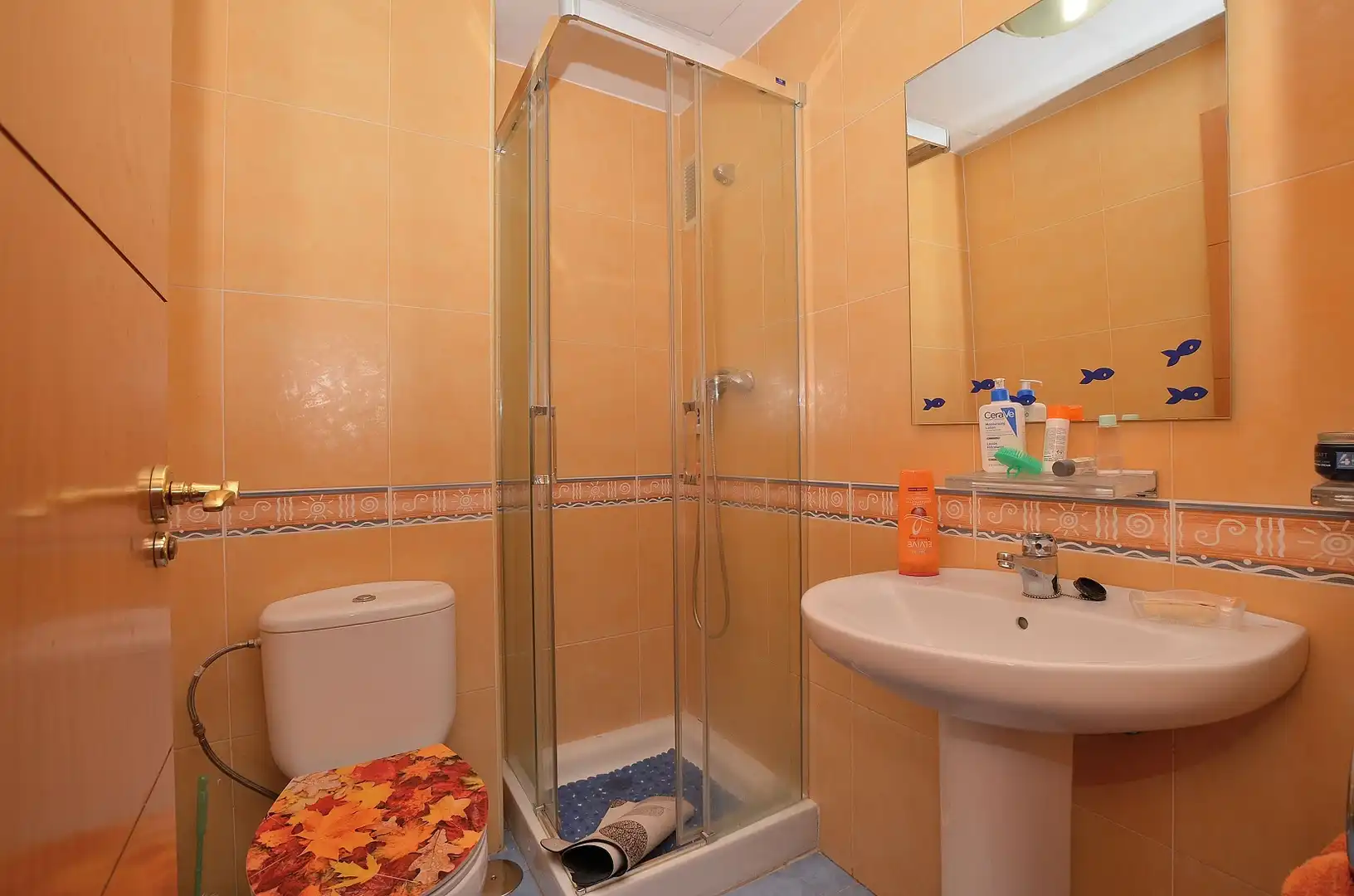 Baño de Piso en venta en Torremolinos con Aire acondicionado, Parquet y Terraza